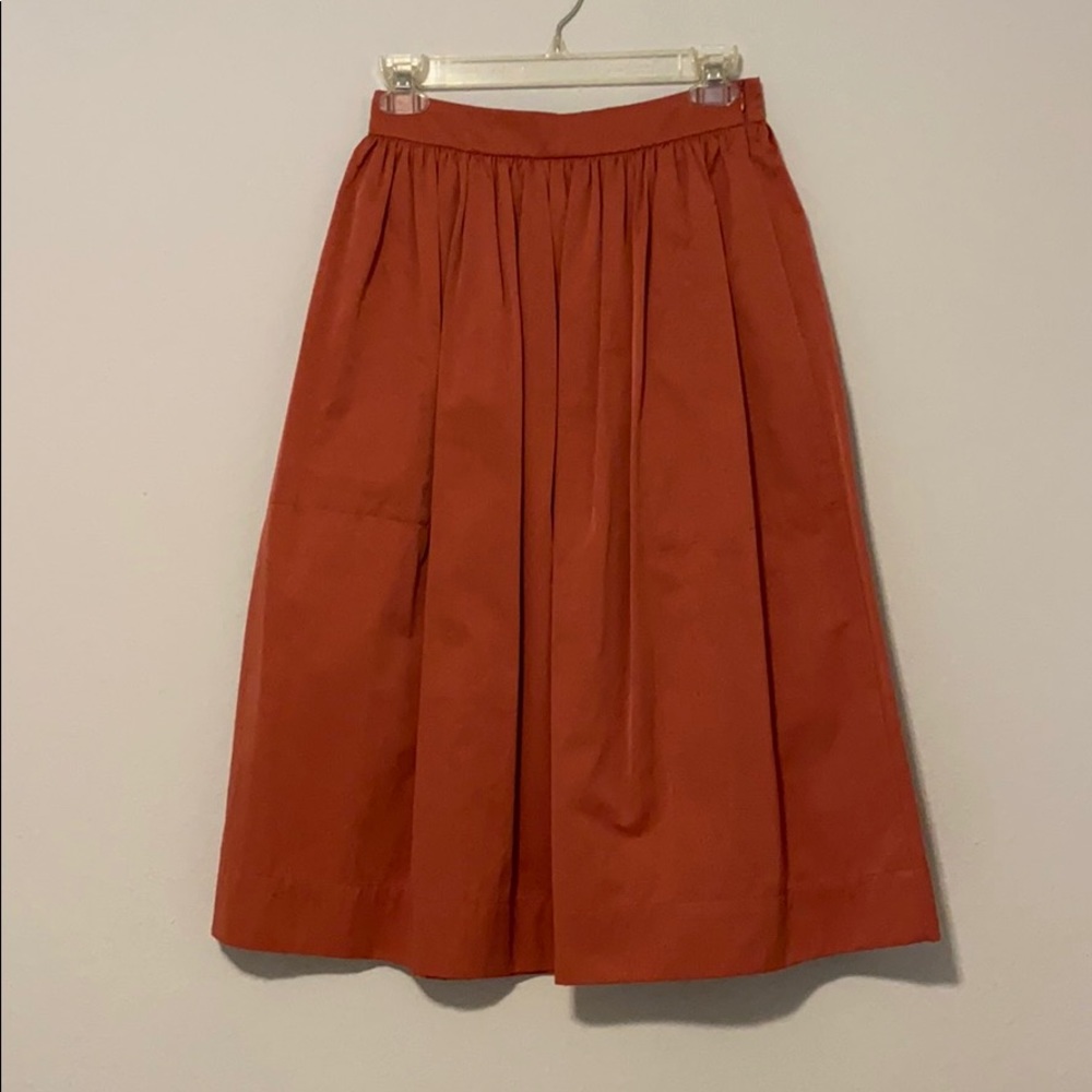 NWOT Zara skirt w/pockets!